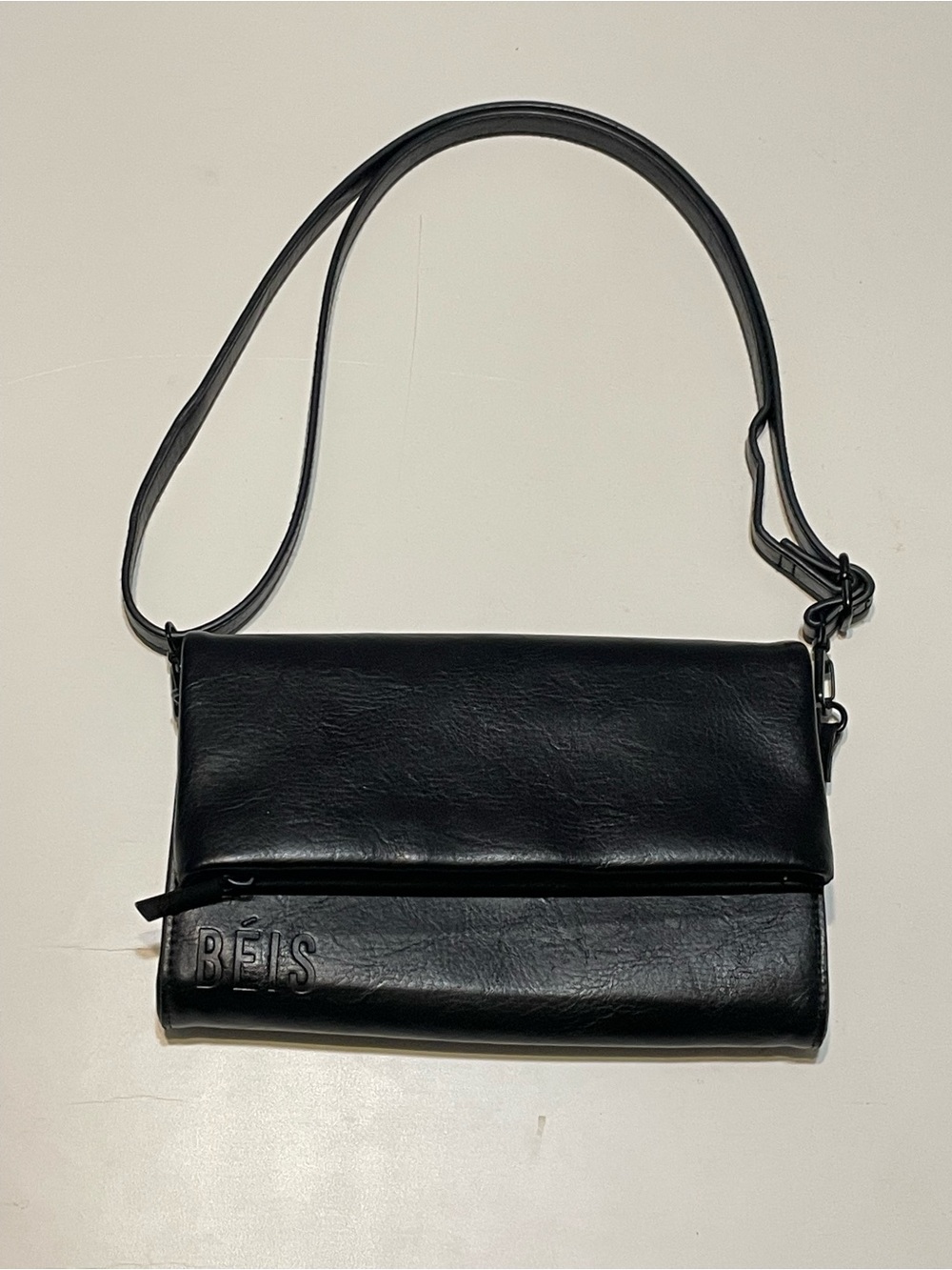 BEIS The Travel Wallet/Crossbody bag